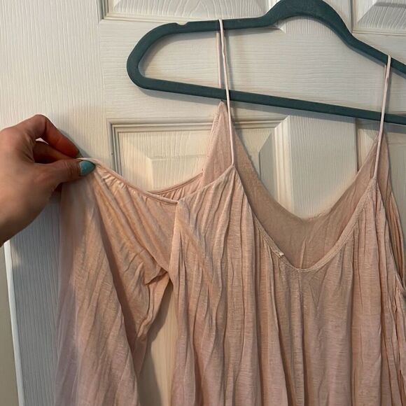 Women's Pink Super Soft Flowy Long Sleeve Cold Shoulder Blouse Size Medium - Picture 5 of 5